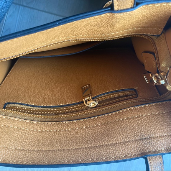 Vegan Leather Louenhide Bag with cross body option - Picture 5 of 14